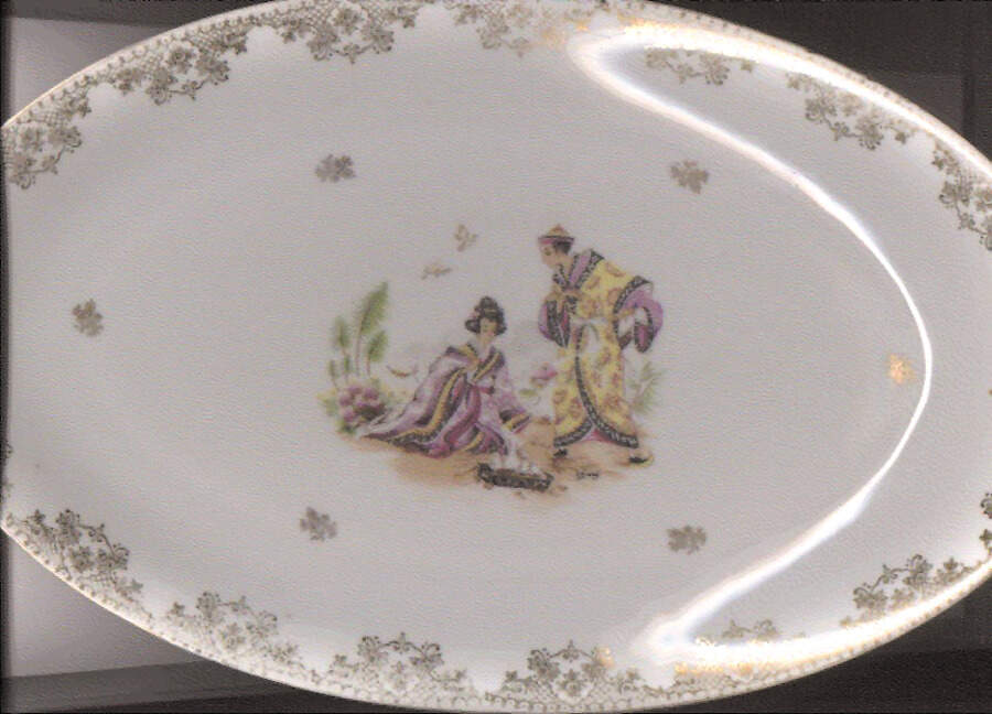 Nankin 14" Oval Serving Platter by Porcelaine de Limoges-1