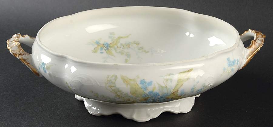 POY243 Round Vegetable No Lid by Jean Pouyat-1