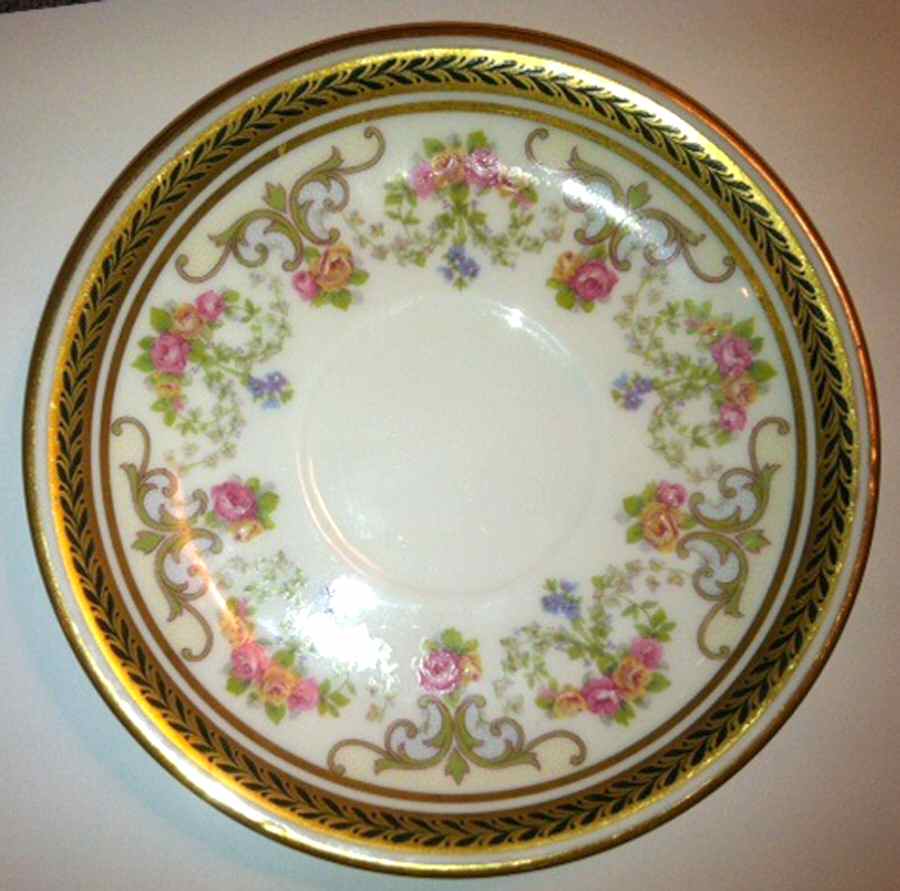POY246 Saucer by Jean Pouyat-1