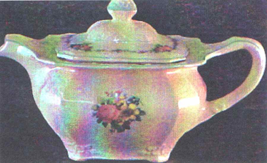 POP137 Teapot & Lid by Pope Gosser-1