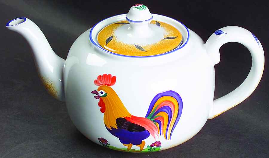 Royal Rooster Teapot & Lid by Presenttense-1