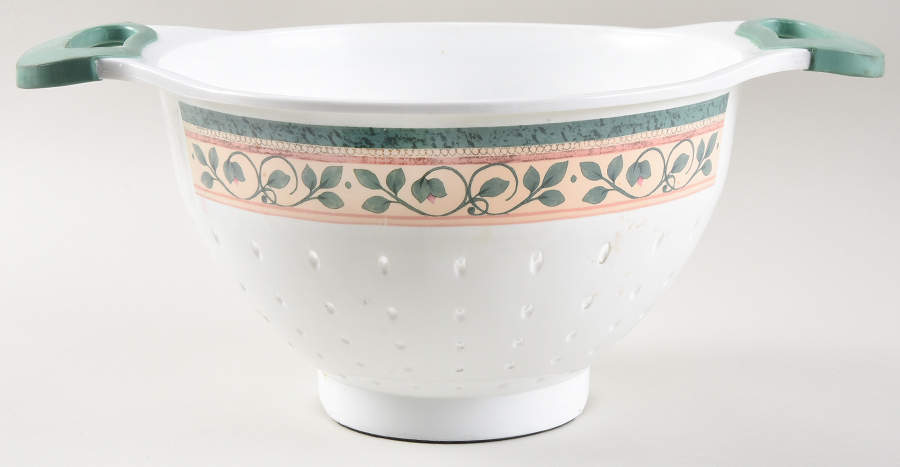 French Quarter (Stoneware) Melamine Colander by Pfaltzgraff-1
