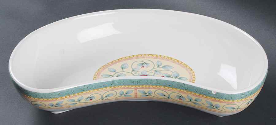 French Quarter (Stoneware) Crescent Bowl by Pfaltzgraff-1