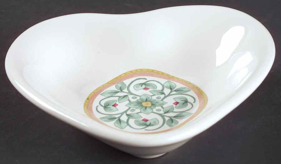 French Quarter (Stoneware) Heart Shaped Dish by Pfaltzgraff-1