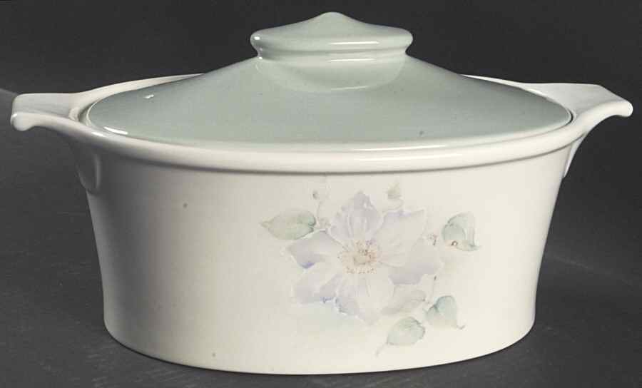 Seasons Flowers 2.5 Quart Oval Covered Casserole by Portmeirion-1