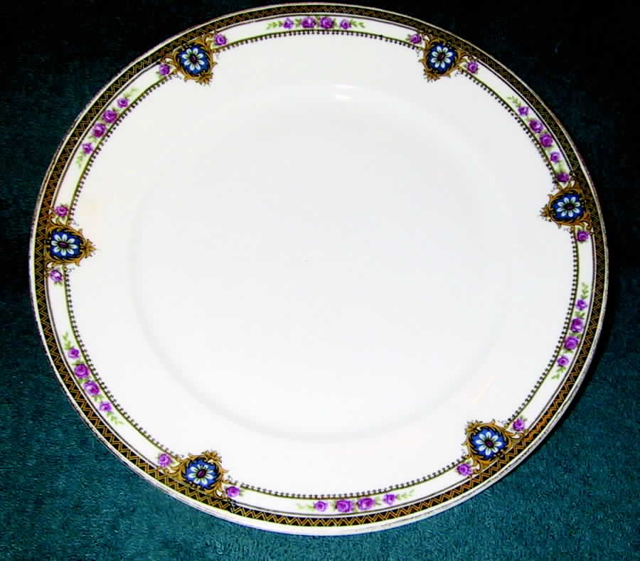 PUN52 Dinner Plate by Porcelain Union-1