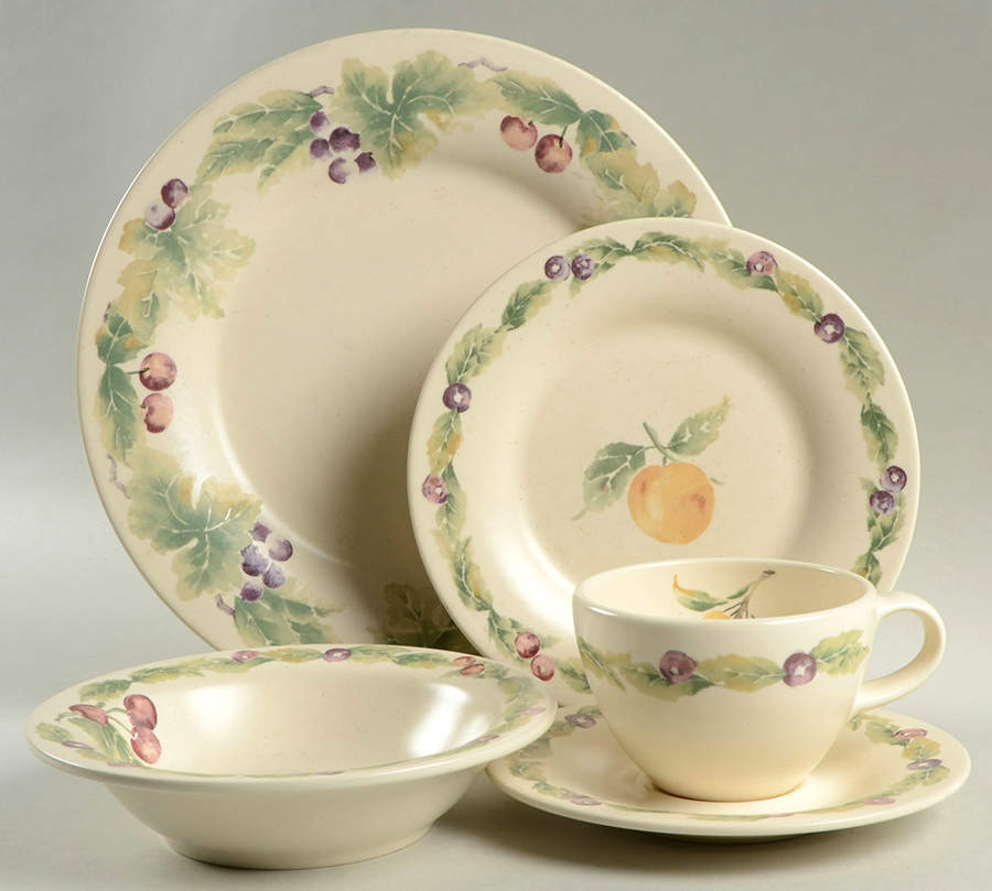 Jamberry 5 Piece Place Setting by Pfaltzgraff-1