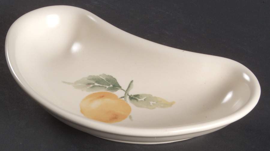 Jamberry Crescent Salad Plate by Pfaltzgraff-1