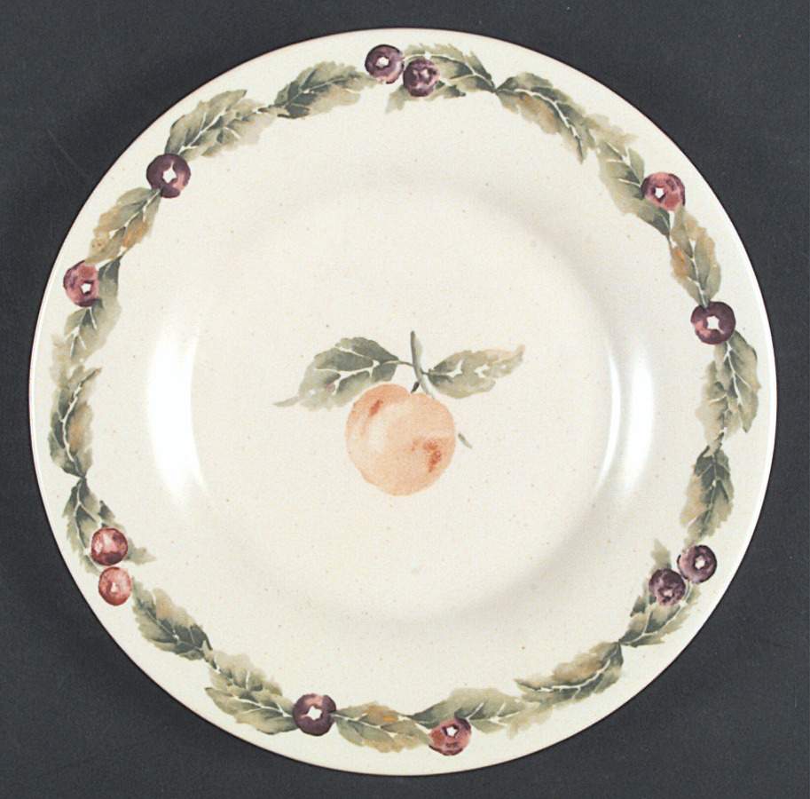 Jamberry Accent Luncheon Plate by Pfaltzgraff-1