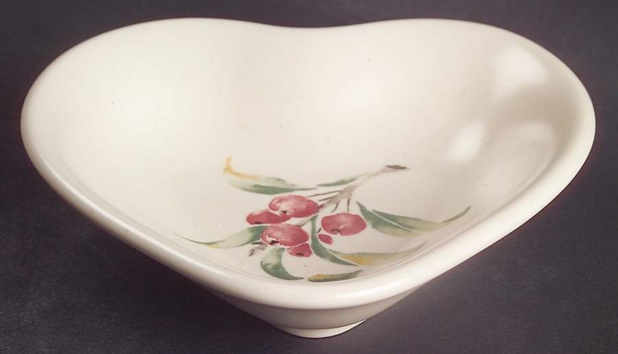 Jamberry Heart Shaped Dish by Pfaltzgraff-1