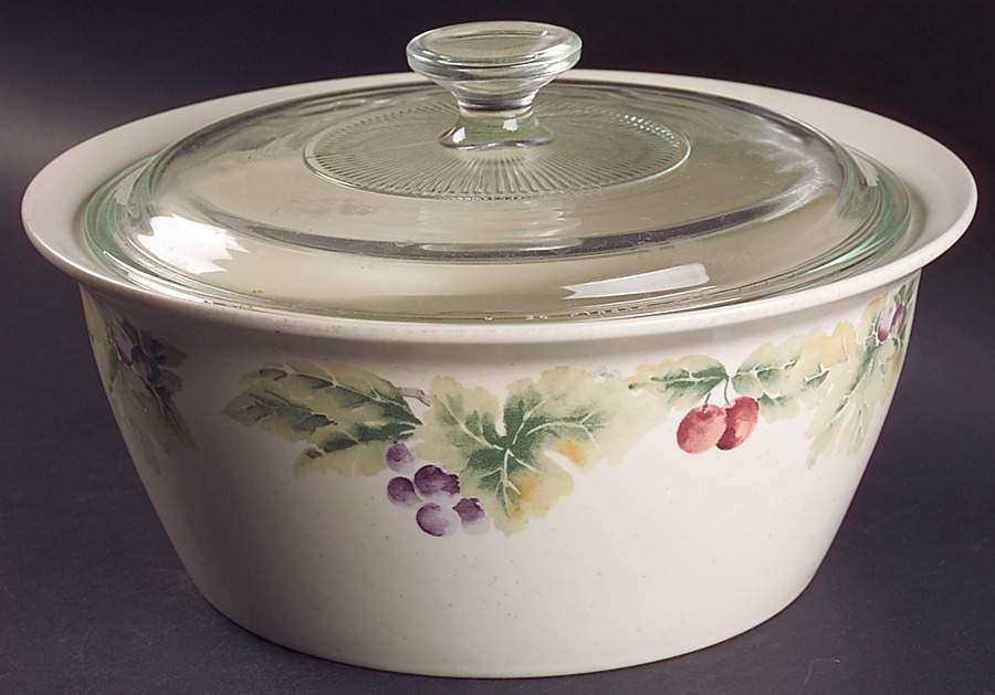 Jamberry 2.5 Qt Round Covered Casserole by Pfaltzgraff-1