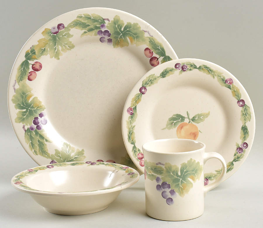 Jamberry 4 Piece Place Setting by Pfaltzgraff-1