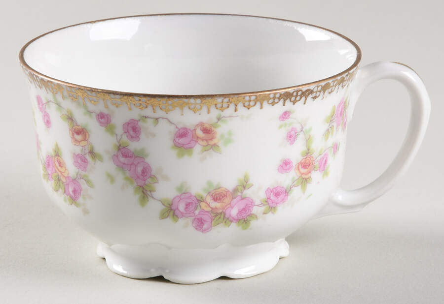 PUN53 Footed Cup by Porcelain Union-1