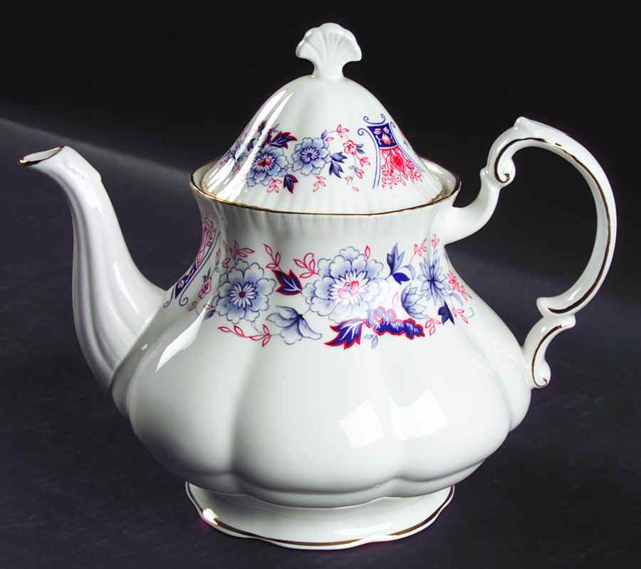 Baroque Teapot & Lid by Paragon-1