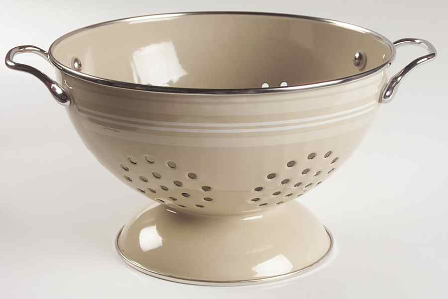 Cappuccino 3 Quart Metal Colander by Pfaltzgraff-1