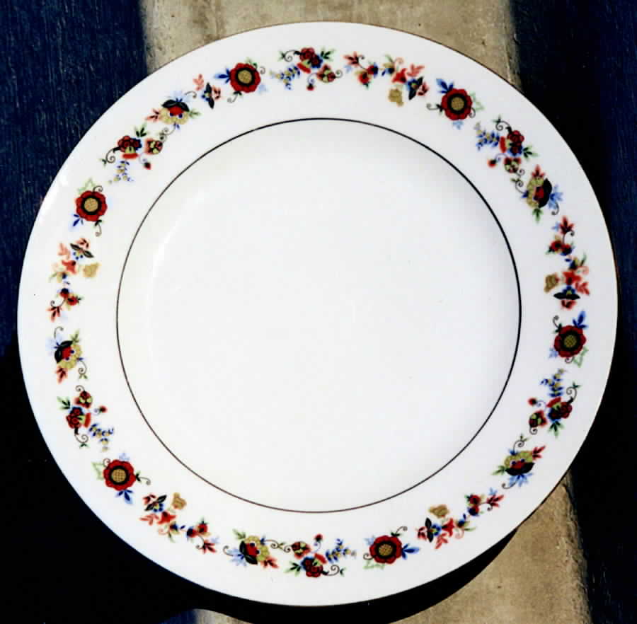 PHE28 Dinner Plate by Phoenix (Czech)-1