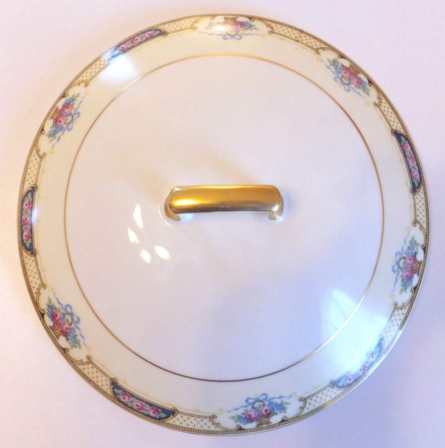 PUN54 Round Covered Vegetable by Porcelain Union-1