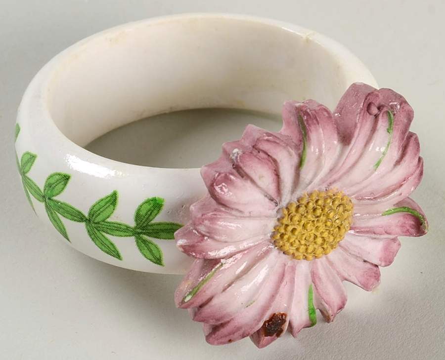 Botanic Garden Countertop Collection Resin Napkin Ring by Portmeirion-1