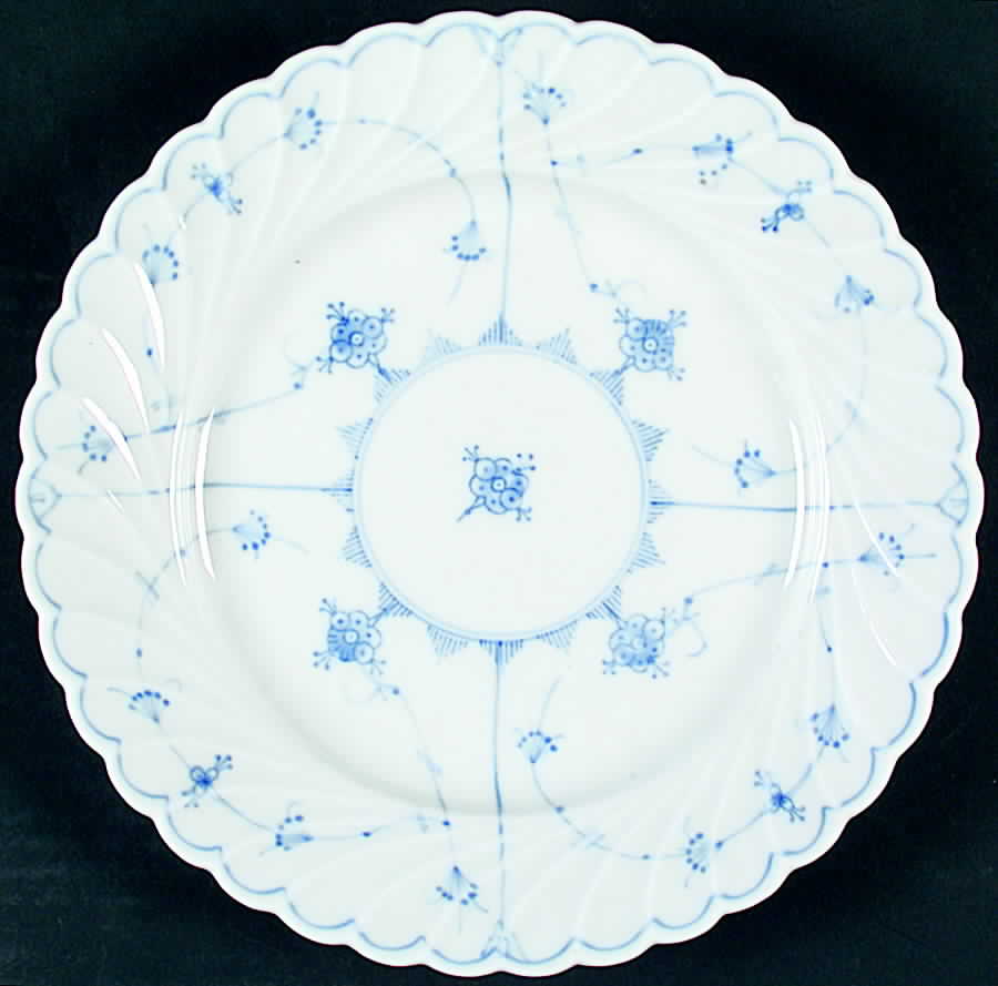 Straw (Swirled) Dinner Plate by Porsgrund-1