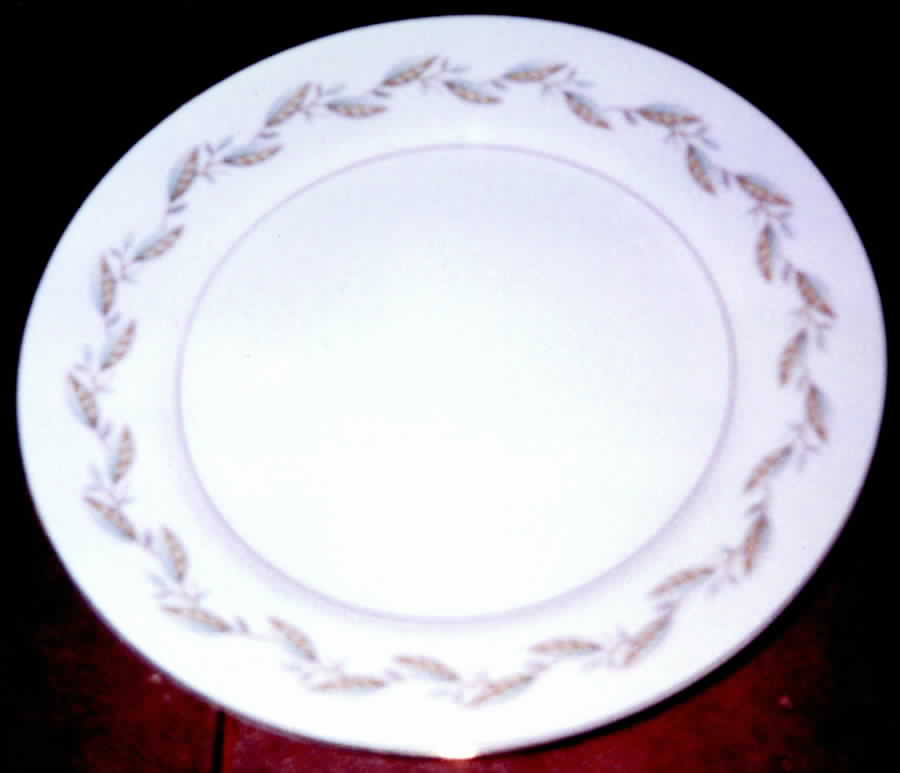 Tender Leaf Dinner Plate by Present-1