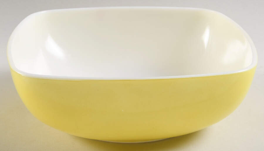 Yellow (Bright Yellow) 2.5 Quart Square Casserole No Lid by Pyrex-1
