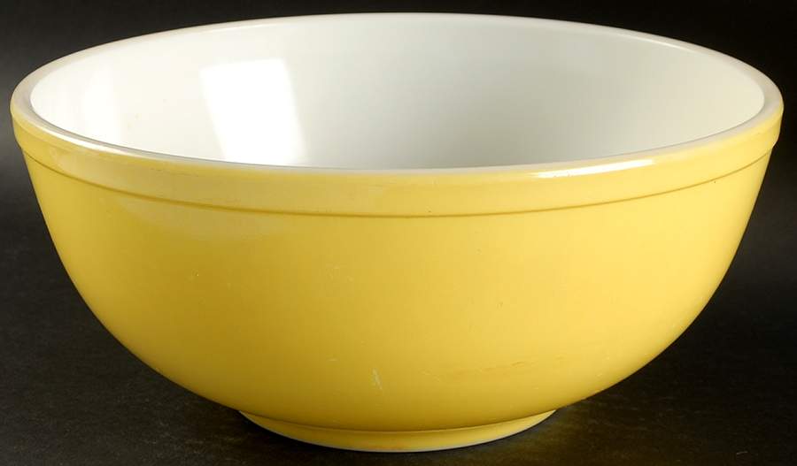 Yellow (Bright Yellow) 10" Mixing Bowl by Pyrex-1