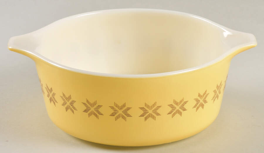 Town & Country 1.50 Pt Round Casserole No Lid by Pyrex-1