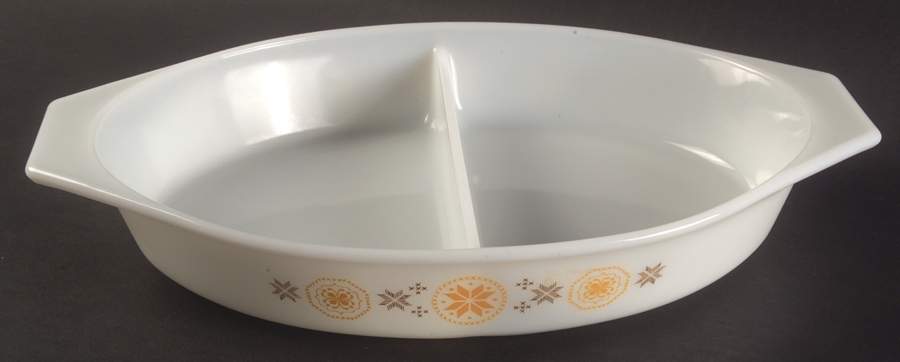 Town & Country 12" Oval Divided Vegetable Bowl by Pyrex-1