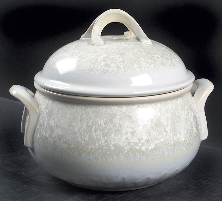 Opal 2.5 Qt Round Covered Casserole by Portmeirion-1