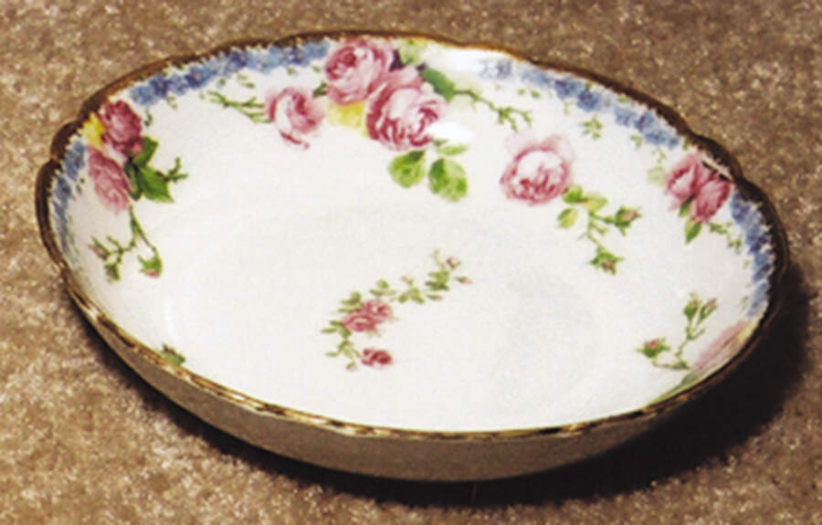 POY285 Fruit/Dessert (Sauce) Bowl by Jean Pouyat-1
