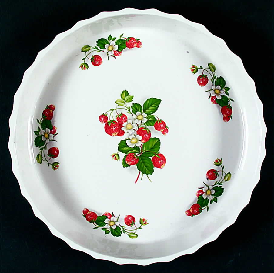 Strawberries 12" Round Flan by Portmeirion-1