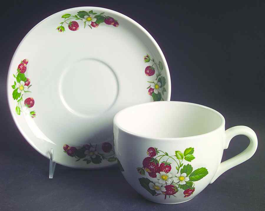 Strawberries Jumbo Cup & Saucer Set by Portmeirion-1