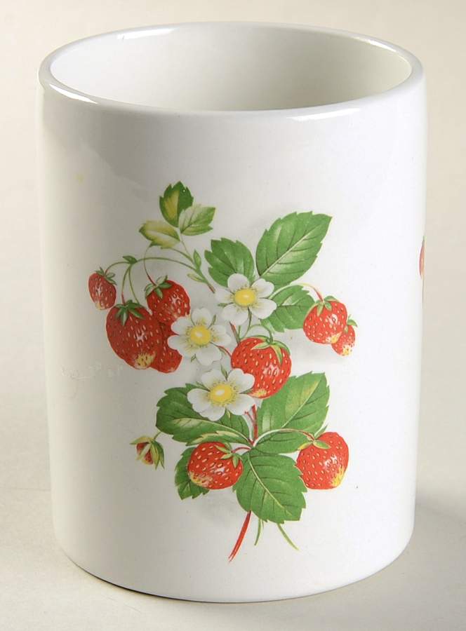 Strawberries Small Canister No Wood Lid by Portmeirion-1