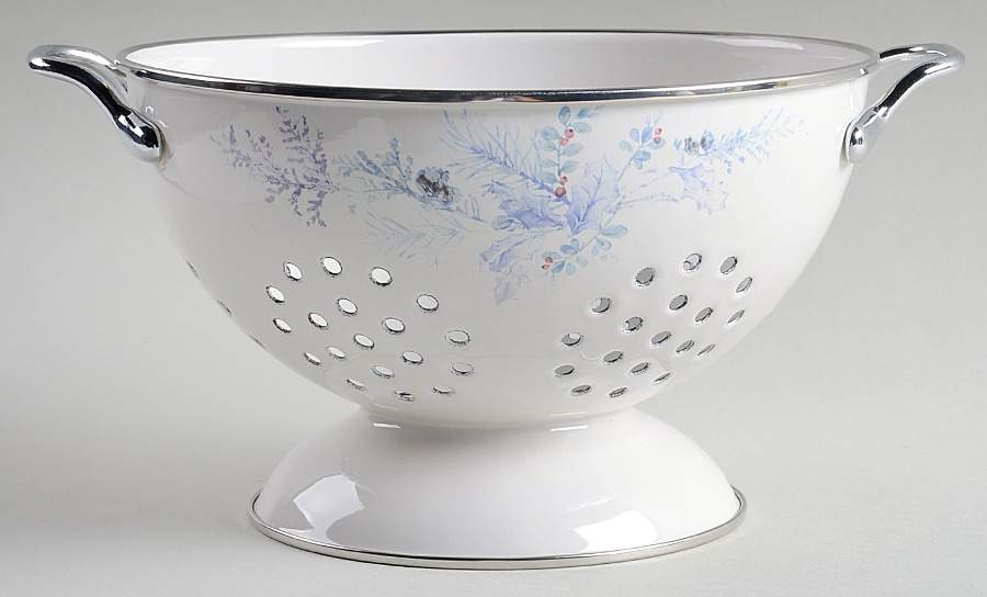 Winter Frost 3 Quart Metal Colander by Pfaltzgraff-1