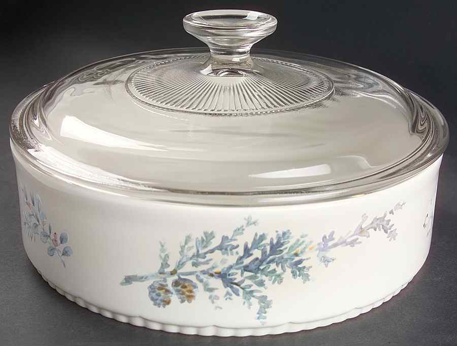Winter Frost 1.5 Quart Round Covered Baker by Pfaltzgraff-1