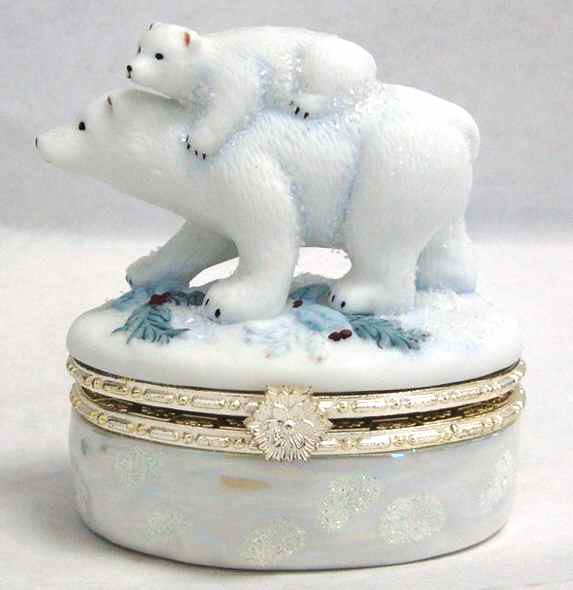 Winter Frost Surprise Box with Hinged Lid by Pfaltzgraff-1