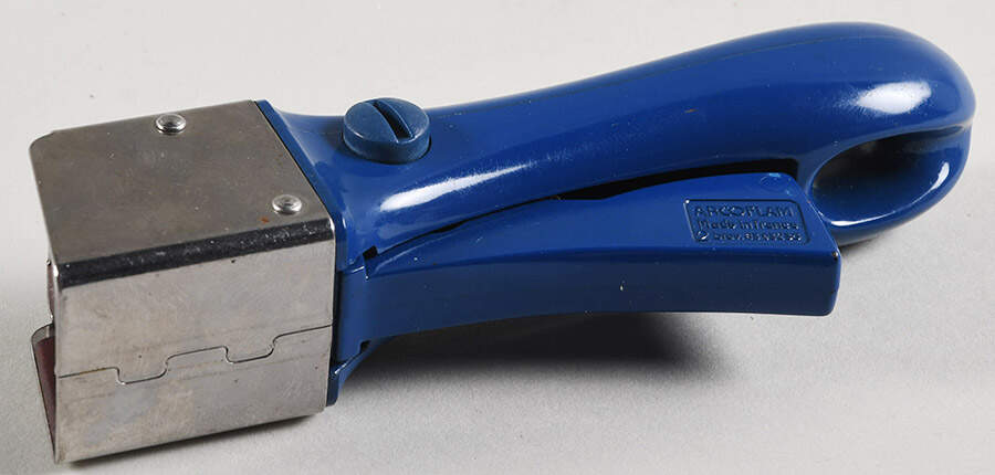 Nouveau Detachable Metal Handle by Princess House-1