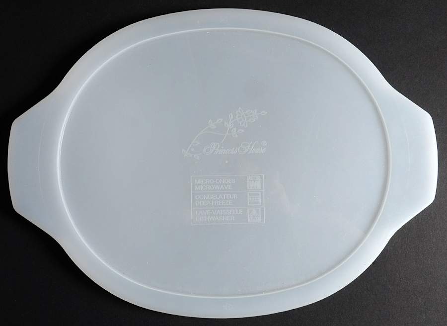 Nouveau Plastic Lid for 3.5 Qt Oval Casserole by Princess House-1