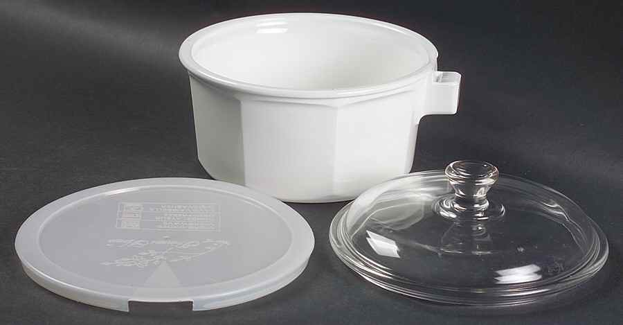Nouveau 1 Qt Saucepan W/Glass & Plastic Lids by Princess House-1