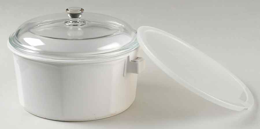 Nouveau 2.75 Qt Saucepan W/Glass & Plastic Lid by Princess House-1