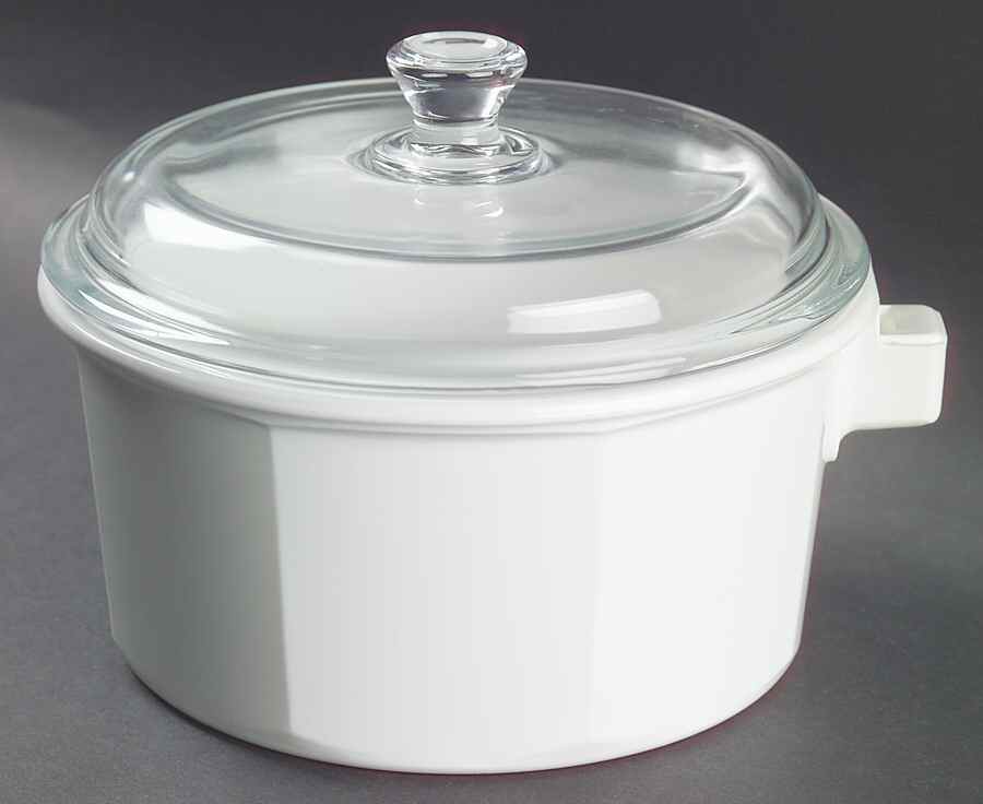 Nouveau 1.5 Quart Saucepan with Lid by Princess House-1