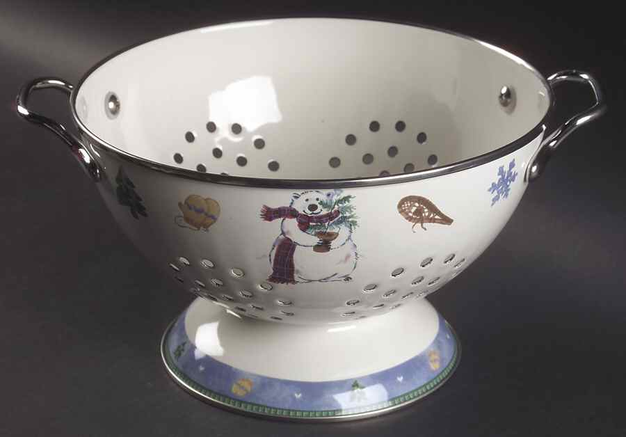 Snow Bear 3 Quart Metal Colander by Pfaltzgraff-1