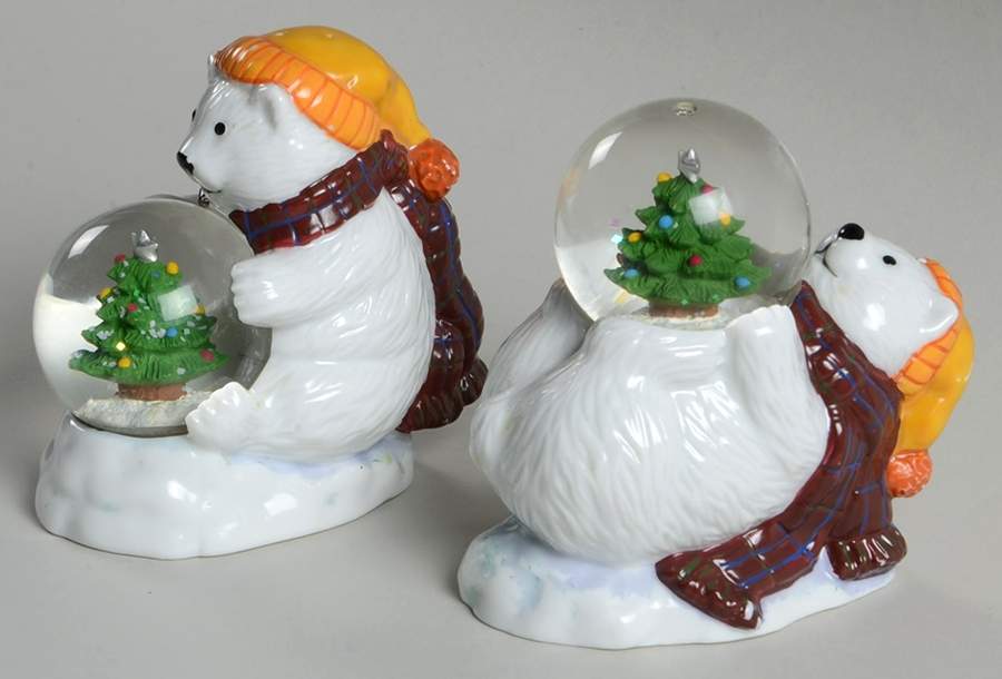 Snow Bear Figural Salt and Pepper by Pfaltzgraff-1
