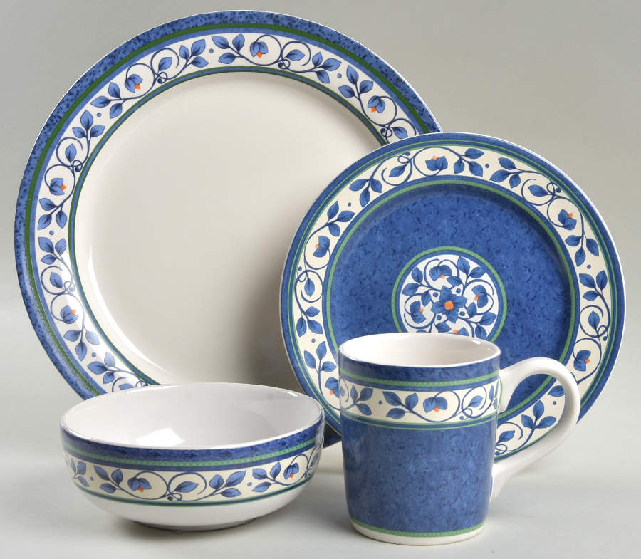 Orleans 4 Piece Place Setting by Pfaltzgraff-1