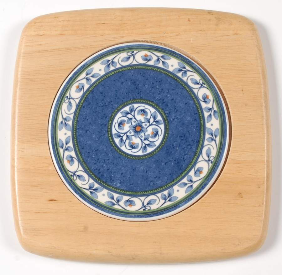 Orleans Round Wood Trivet by Pfaltzgraff-1