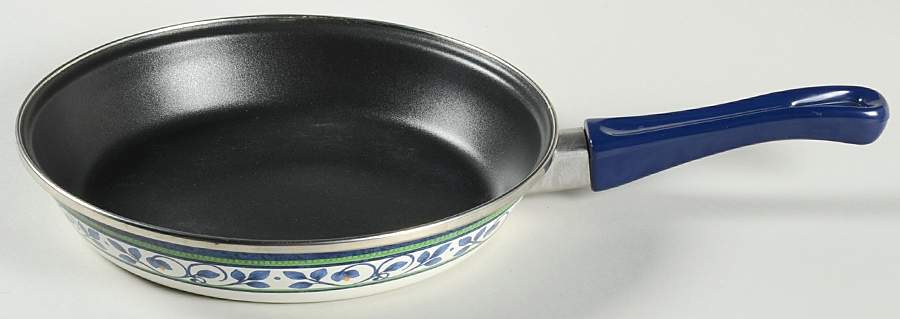 Orleans 10" Open Metal Skillet by Pfaltzgraff-1