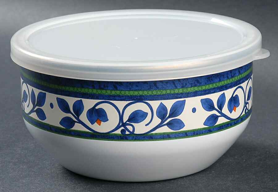 Orleans 5 3/4" Metal Bowl & Plastic Lid by Pfaltzgraff-1