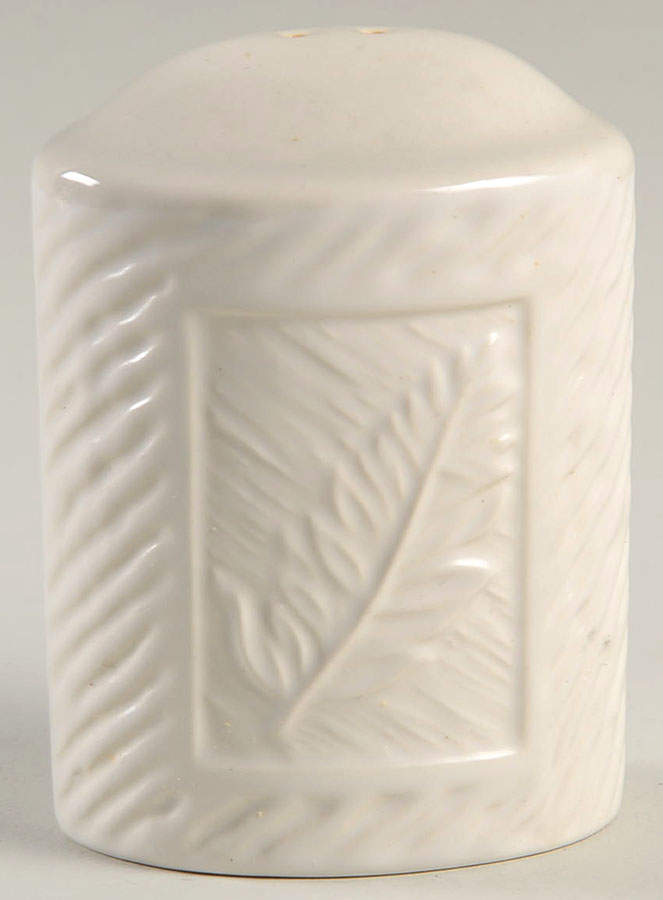 Sierra Salt Shaker by Pfaltzgraff-1