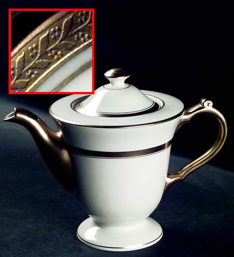 3081 Teapot & Lid by Pickard-1