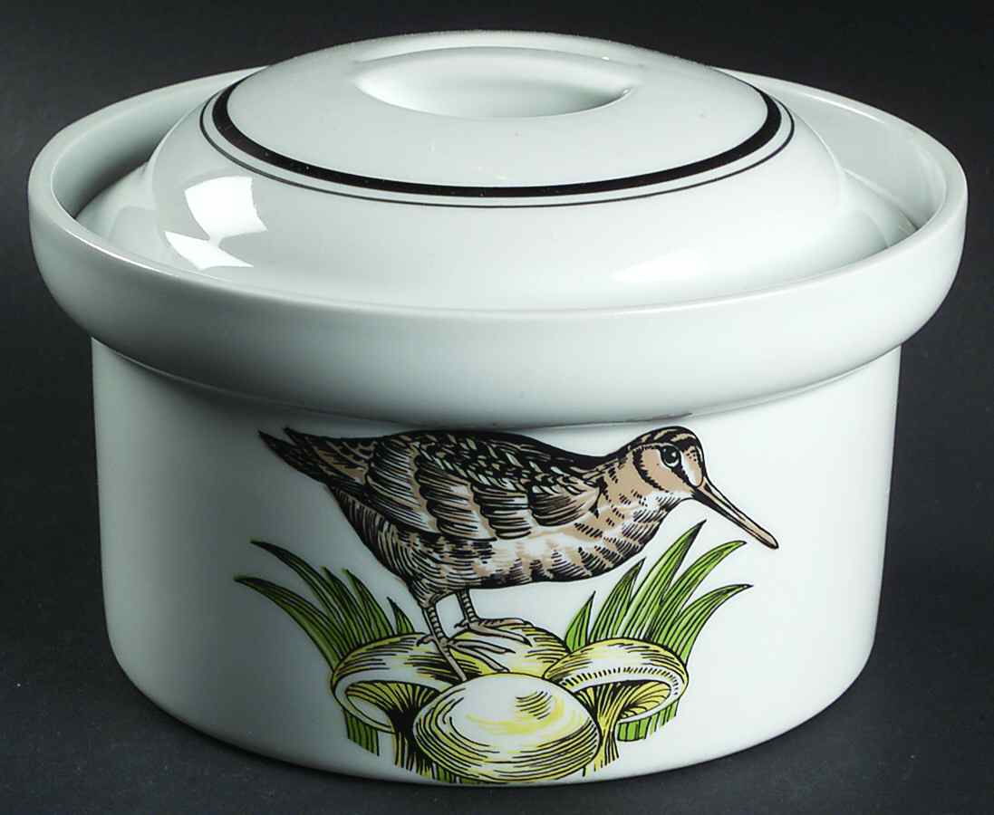 Service Chasse 1 Qt Round Covered Casserole by Porcelaine d'Auteuil-1